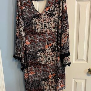 Floral V-Neck Dress with Lace Trim